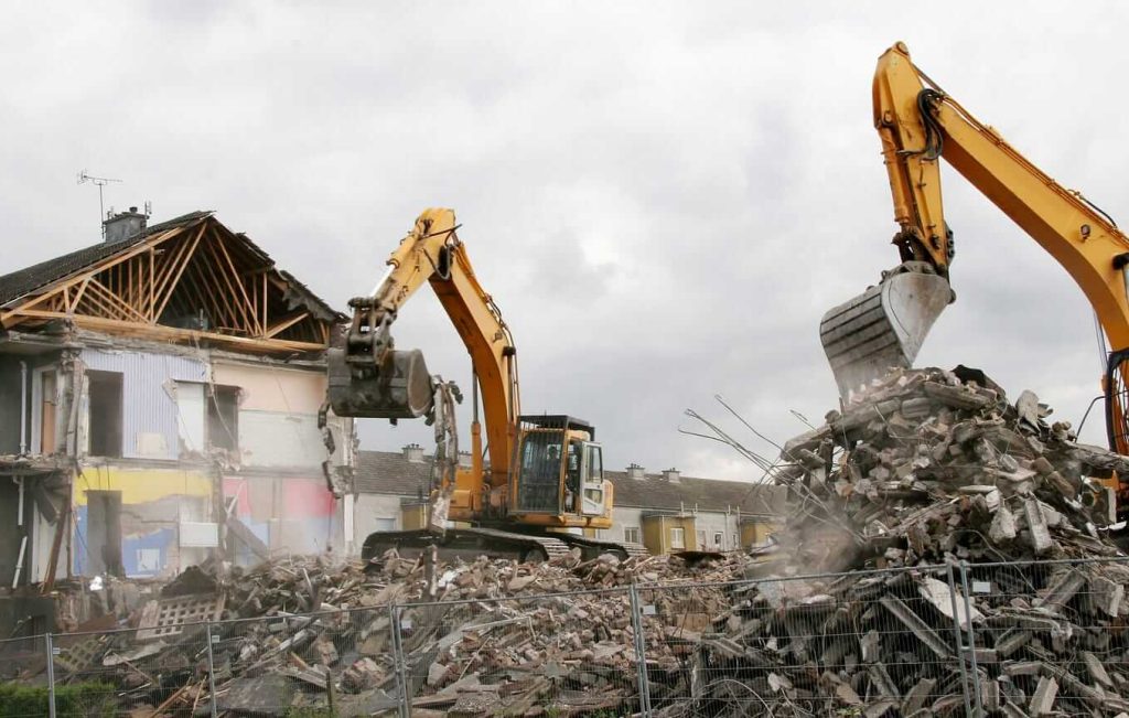 How to Hire Tight Access Demolition Service Providers
